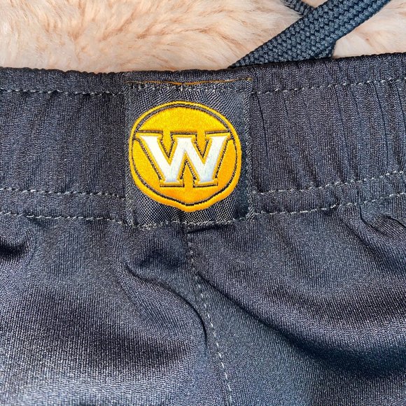 Golden State Warriors Shorts - Picture 2 of 3
